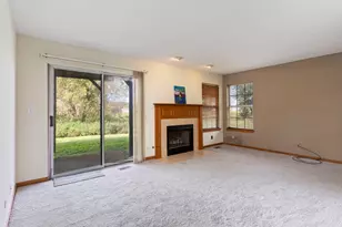 402 Gloria Ln, Oswego, IL 60543 - Photo 17