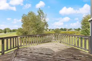 402 Gloria Ln, Oswego, IL 60543 - Photo 37