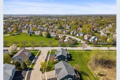 402 Gloria Lane, Oswego, IL 60543 - Photo 35