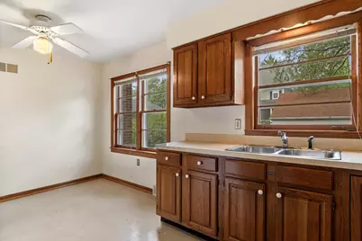 215 N Mill Street, Naperville, IL 60540 - Photo 5