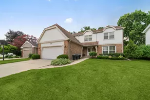 1170 Green Knolls Dr, Buffalo Grove, IL 60089 - Photo 1