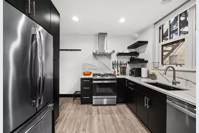 3300 N Lake Shore Drive #8D, Chicago, IL 60657 - Photo 9