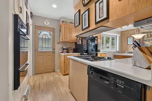 9915 S Kenton Ave, Oak Lawn, IL 60453 - Photo 5