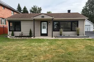 6449 W 84th St, Burbank, IL 60459 - Photo 1