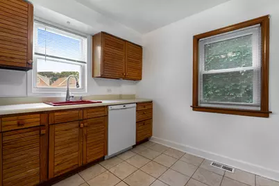 8721 S Merrill Avenue, Chicago, IL 60617 - Photo 11