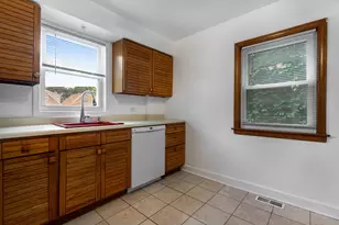 8721 S Merrill Ave, Chicago, IL 60617 - Photo 11