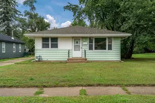 2411 Barton Blvd, Rockford, IL 61103 - Photo 1