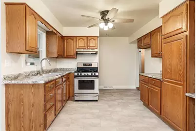 2411 Barton Boulevard, Rockford, IL 61103 - Photo 15