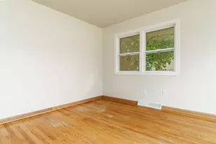 2411 Barton Blvd, Rockford, IL 61103 - Photo 9