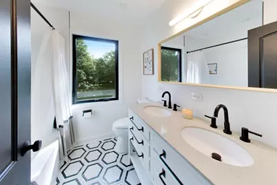 901 Locust Road, Wilmette, IL 60091 - Photo 37