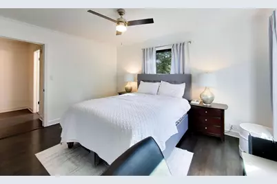 901 Locust Road, Wilmette, IL 60091 - Photo 33