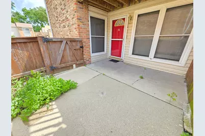 1950 Kenilworth Circle #A, Hoffman Estates, IL 60169 - Photo 3