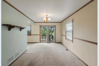 1965 Crescent Lane, Hoffman Estates, IL 60169 - Photo 7