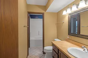 1965 Crescent Ln, Hoffman Estates, IL 60169 - Photo 13