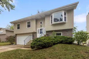 1965 Crescent Ln, Hoffman Estates, IL 60169 - Photo 1