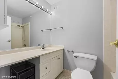 70 W Huron Street #1002, Chicago, IL 60654 - Photo 7
