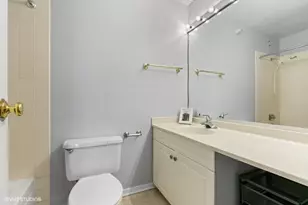 70 W Huron St, Chicago, IL 60654 - Photo 9