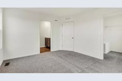 2053 Sequoia Avenue, Mundelein, IL 60060 - Photo 19
