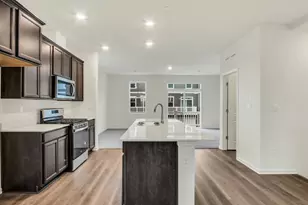 2053 Sequoia Ave, Mundelein, IL 60060 - Photo 5