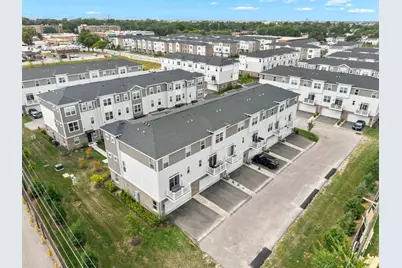 1125 Dock Street, Des Plaines, IL 60018 - Photo 3