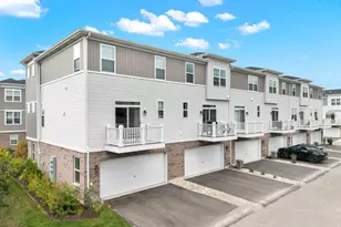 1125 Dock St, Des Plaines, IL 60018 - Photo 1