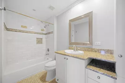 512 N Fox Trail, Round Lake, IL 60073 - Photo 5