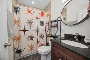 1641 W Farwell Ave, Chicago, IL 60626 - Photo 17