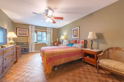 4949 Golf Road #105, Skokie, IL 60077 - Photo 11