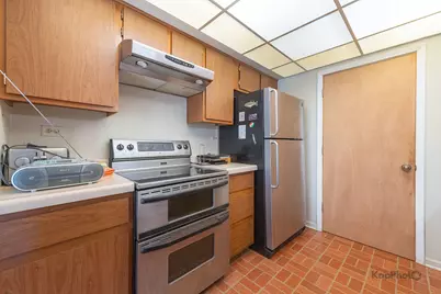 4949 Golf Road #105, Skokie, IL 60077 - Photo 7