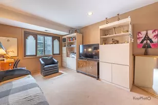 4949 Golf Rd, Skokie, IL 60077 - Photo 15
