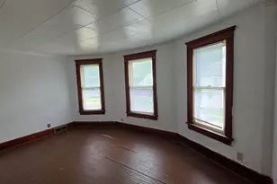 1002 Oak Ave S, Freeport, IL 61032 - Photo 5