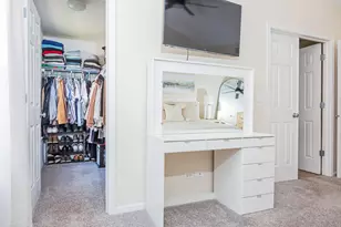 734 Thornbury Rd, Bartlett, IL 60103 - Photo 11