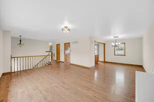 15417 Alameda Ave, Oak Forest, IL 60452 - Photo 5