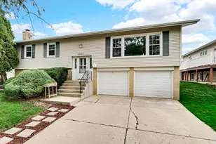 15417 Alameda Ave, Oak Forest, IL 60452 - Photo 3