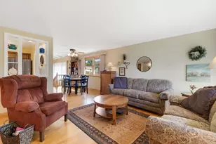 8746 40th St, Lyons, IL 60534 - Photo 3