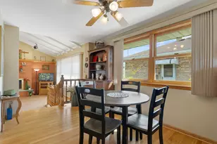 8746 40th St, Lyons, IL 60534 - Photo 5