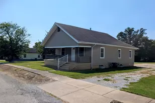 1417 S Ledford St, Harrisburg, IL 62946 - Photo 5