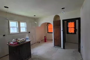 1303 S Oak Ave, Freeport, IL 61032 - Photo 11
