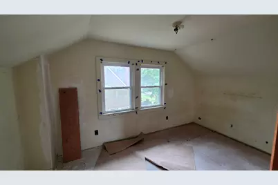 1303 S Oak Avenue, Freeport, IL 61032 - Photo 15