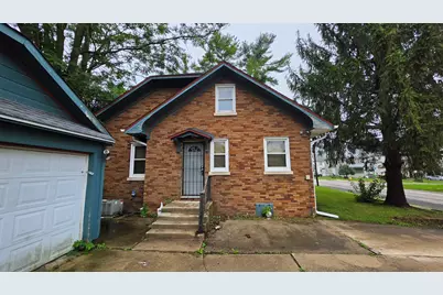 1303 S Oak Avenue, Freeport, IL 61032 - Photo 3
