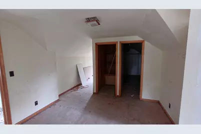 1303 S Oak Avenue, Freeport, IL 61032 - Photo 13