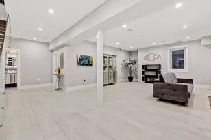 [Address not provided], Northbrook, IL 60062 - Photo 45