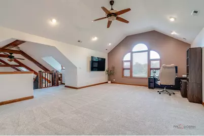 8208 Country Shire Lane, Spring Grove, IL 60081 - Photo 15