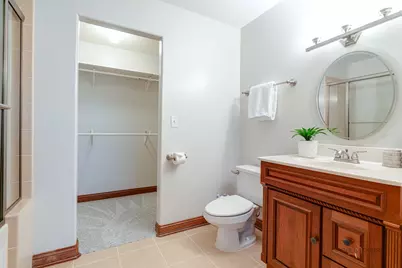 8208 Country Shire Lane, Spring Grove, IL 60081 - Photo 21