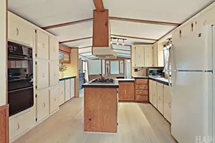 32605 N Center Ln, Grayslake, IL 60030 - Photo 5