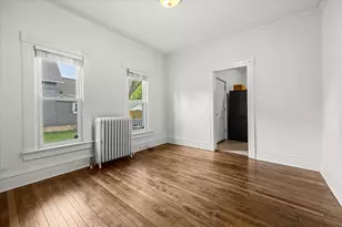 311 Orange St, Elgin, IL 60123 - Photo 11