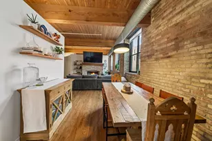 2911 N Western Ave, Chicago, IL 60618 - Photo 13
