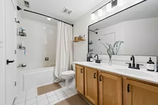 2911 N Western Ave, Chicago, IL 60618 - Photo 23