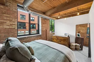 2911 N Western Ave, Chicago, IL 60618 - Photo 21