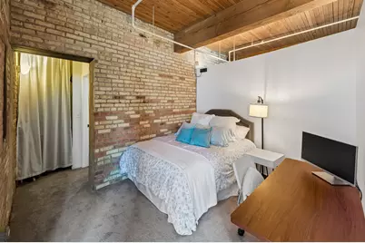 2911 N Western Avenue #111, Chicago, IL 60618 - Photo 25